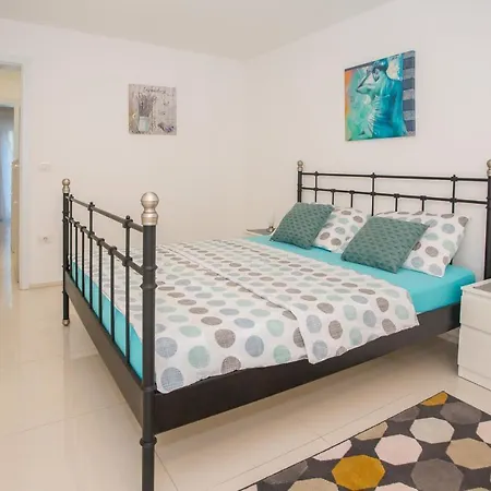 Apartment Zagar *