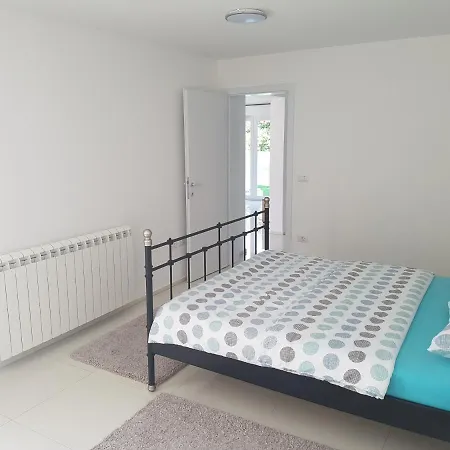 Zagar Apartment *