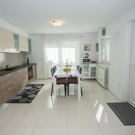 Zagar Apartment *